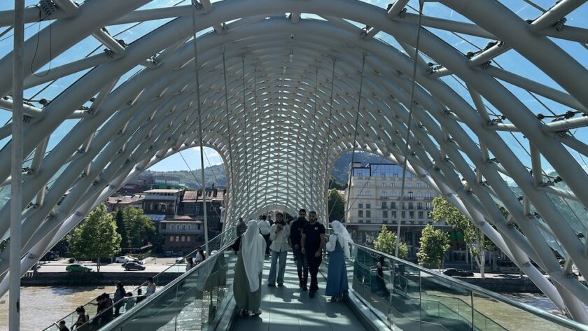 Georgië, Tbilisi, Bridge of Peace