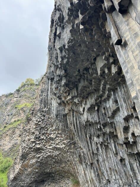 Rondreis Armenië, Symphony of Stone basaltblokken lucht