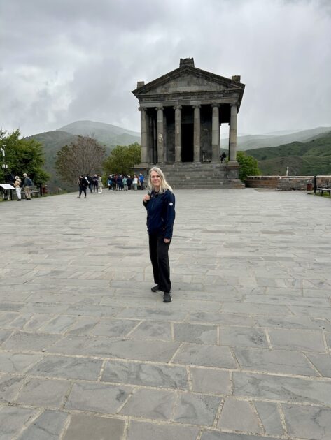 Rondreis Armenië, Tempel van Garni, Irene