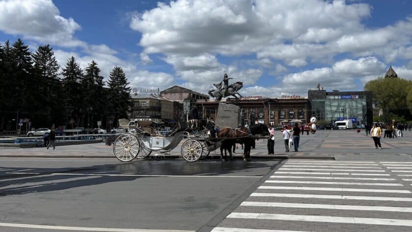Armenië, Gjoemri, Vardanants Square standbeeld Vardan Mamikonian