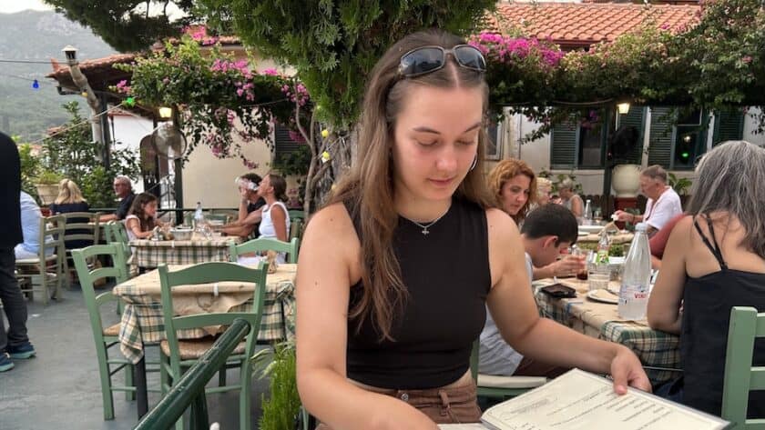 Parga restaurants, taverna Andreas, binnentuin Mel