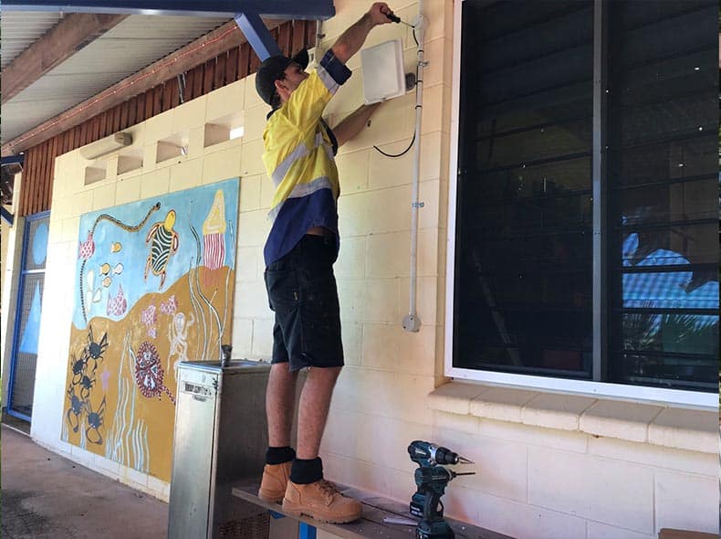 Mars Outdoor Panel Antenna