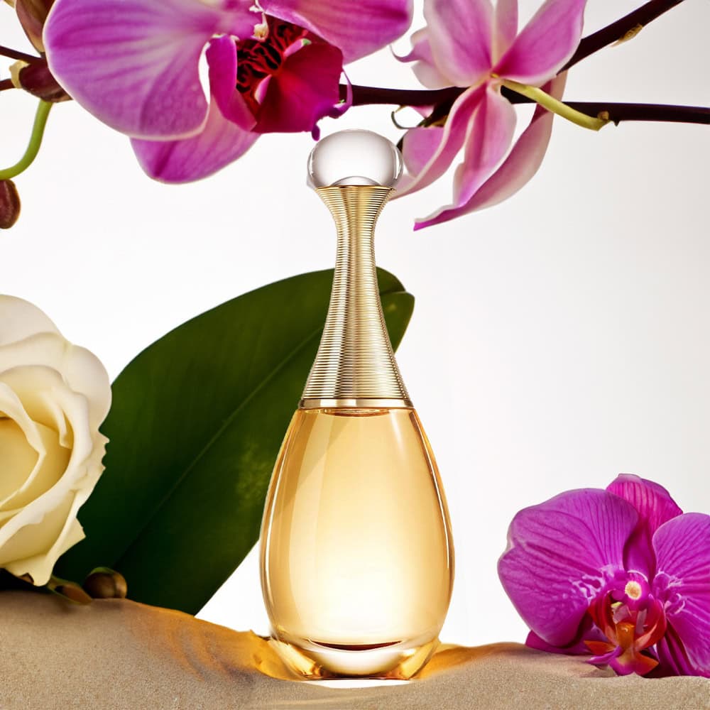 j'adore by dior: a symphony of scents in a bottle