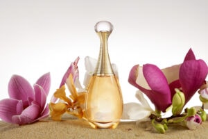 the enigmatic allure of dior j'adore: a modern classic in perfumery