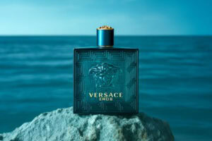 Versace Eros men’s cologne – aromatic, woody vanilla fragrance for men inspired by Greek mythology and modern masculinity