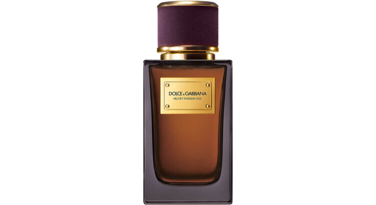 dolce&gabbana velvet passion oud eau de parfum a fruity oud fragrance created by paul guerlain exclusively for dolce&gabbana
