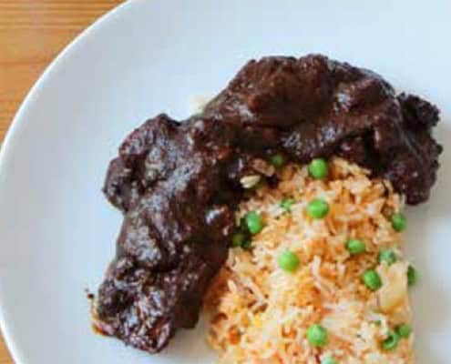 Kip in porterchocoladesaus, uitgelichte afbeelding