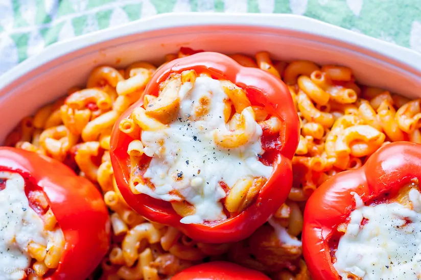 Chicken Pasta Stuffed Bell Peppers recipe - www.platingpixels.com