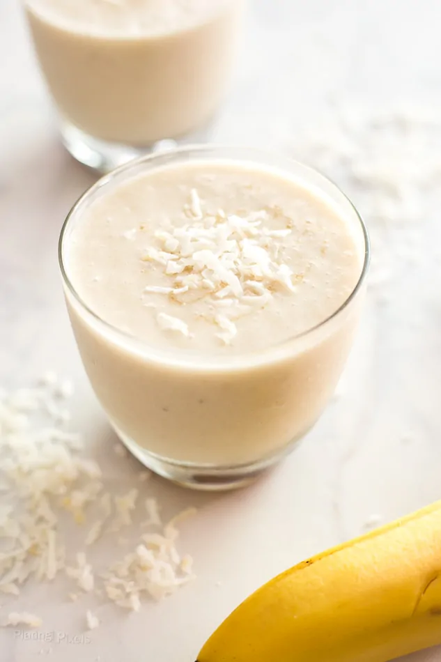 Coconut and Caramel Banana Daiquiri recipe - www.platingpixels.com