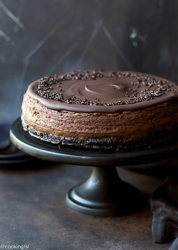 Chocolate Mascarpone Cheesecake in a cake platter - Roundup of Romantic Chocolate Desserts for Valentine's Day