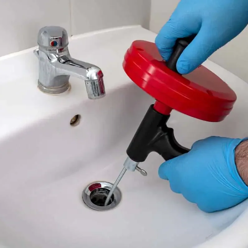 Plumber-Drain-Snaking
