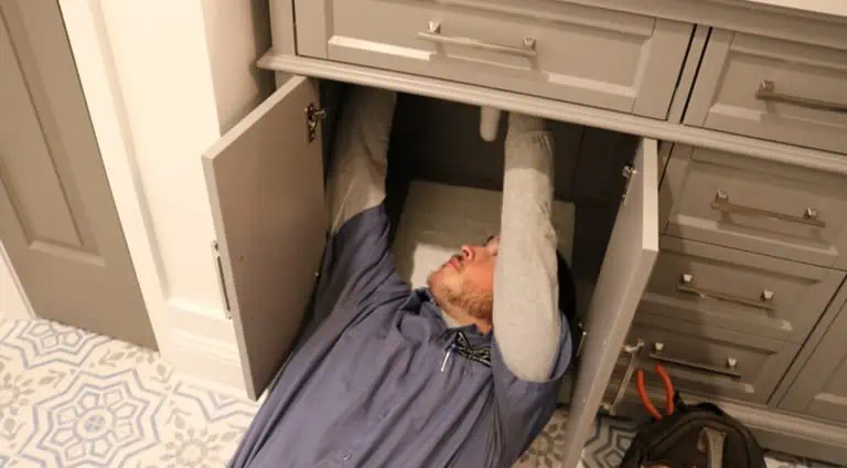 Plumber-Fixing-a-Pipe-Line