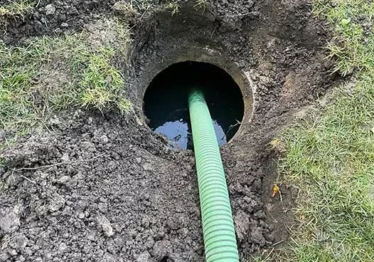 Septic-Tank-Pumping-With-Full-Waste