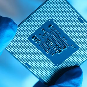 Chemical Particle Counter Helps with 20 nm Contamination Control