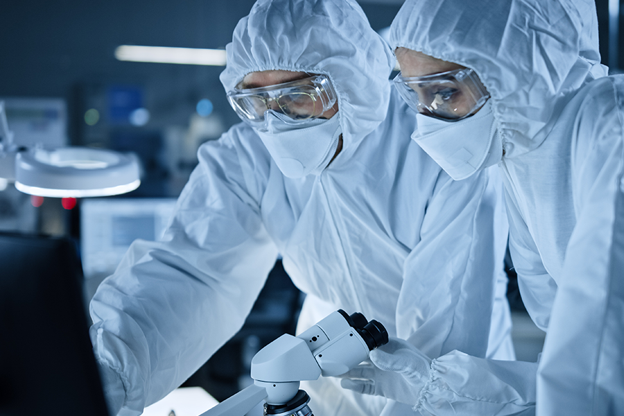 operators in cleanroom