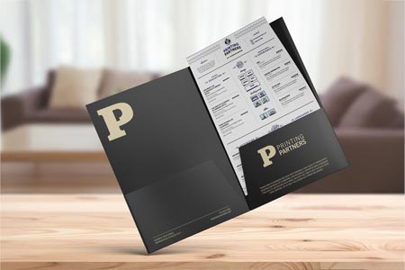Pocket folder featuring the letter 'P' and the name 'Printing Partners' on a black background.