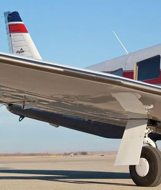 Piper PA 32 Wing