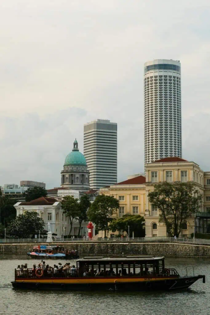 Top Private Banks That Actually Matter / Singapore