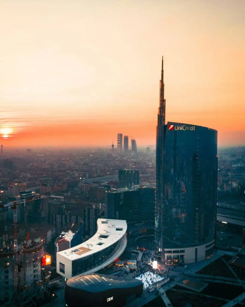 Book a private jet to Milan