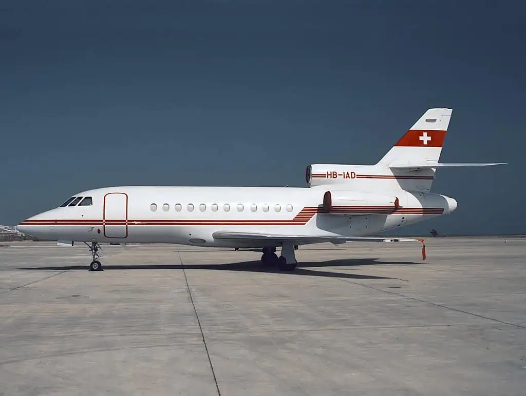 falcon 900 vs citation latitude technical comparison
