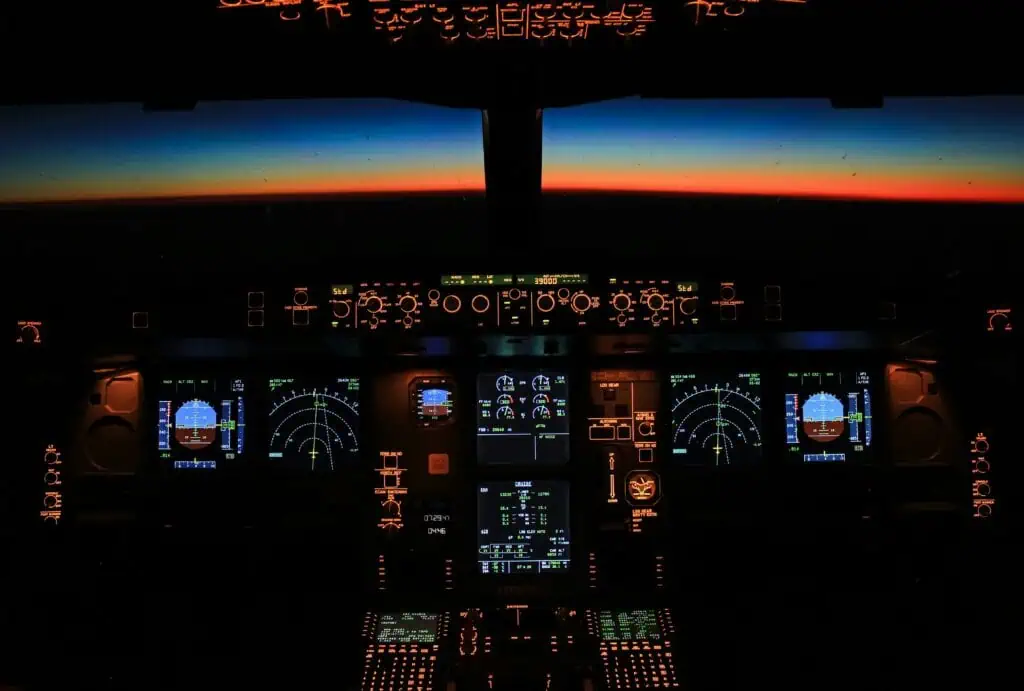 private jet pilot shortage 2025 empty cockpit vacant pilot seats crisis