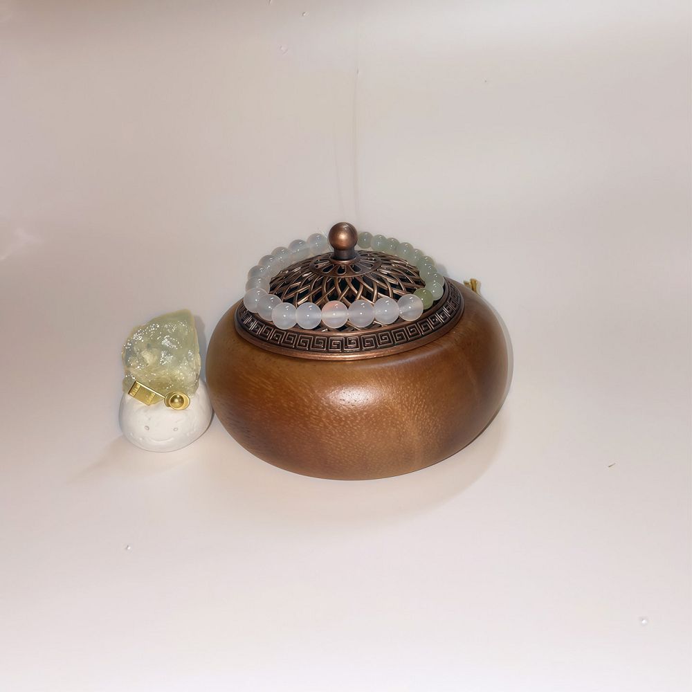 圓形胡桃木白鼠尾草水晶消磁容器：圖片 3