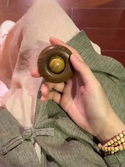 珠綠檀福運流轉解壓手把件