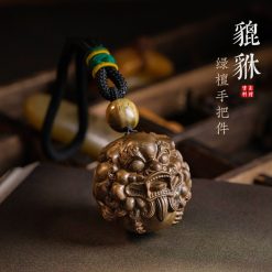 天然綠檀木貔貅木雕文玩解壓隨身把玩