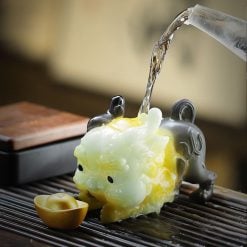 變色貔貅抱元寶茶寵擺件可養茶桌