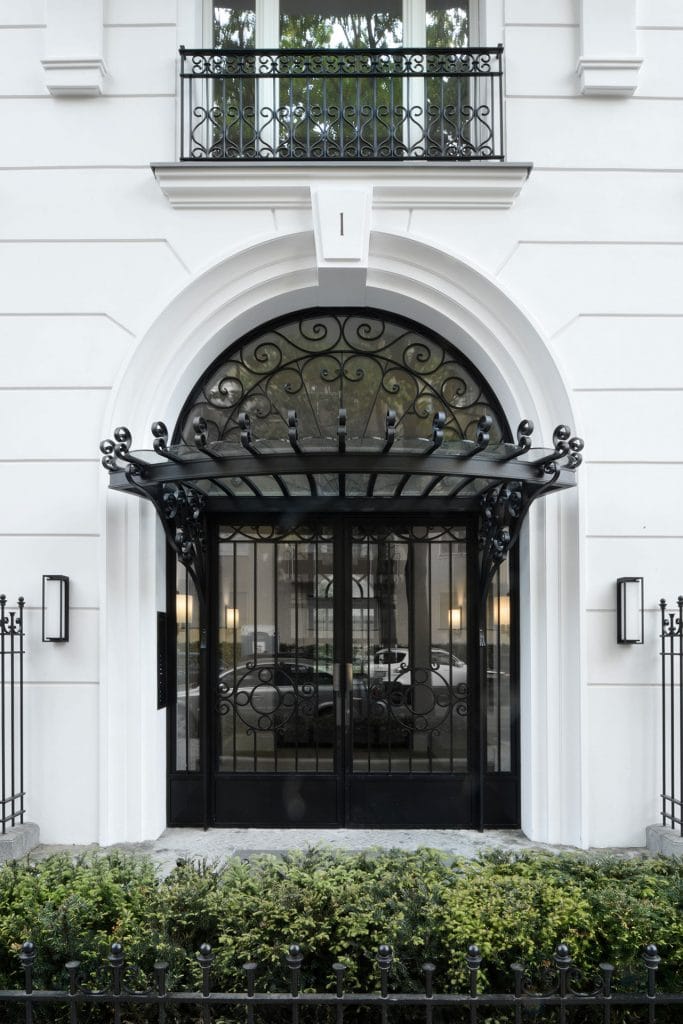 Eisenzahn 1 Berlin-Charlottenburg Eingang