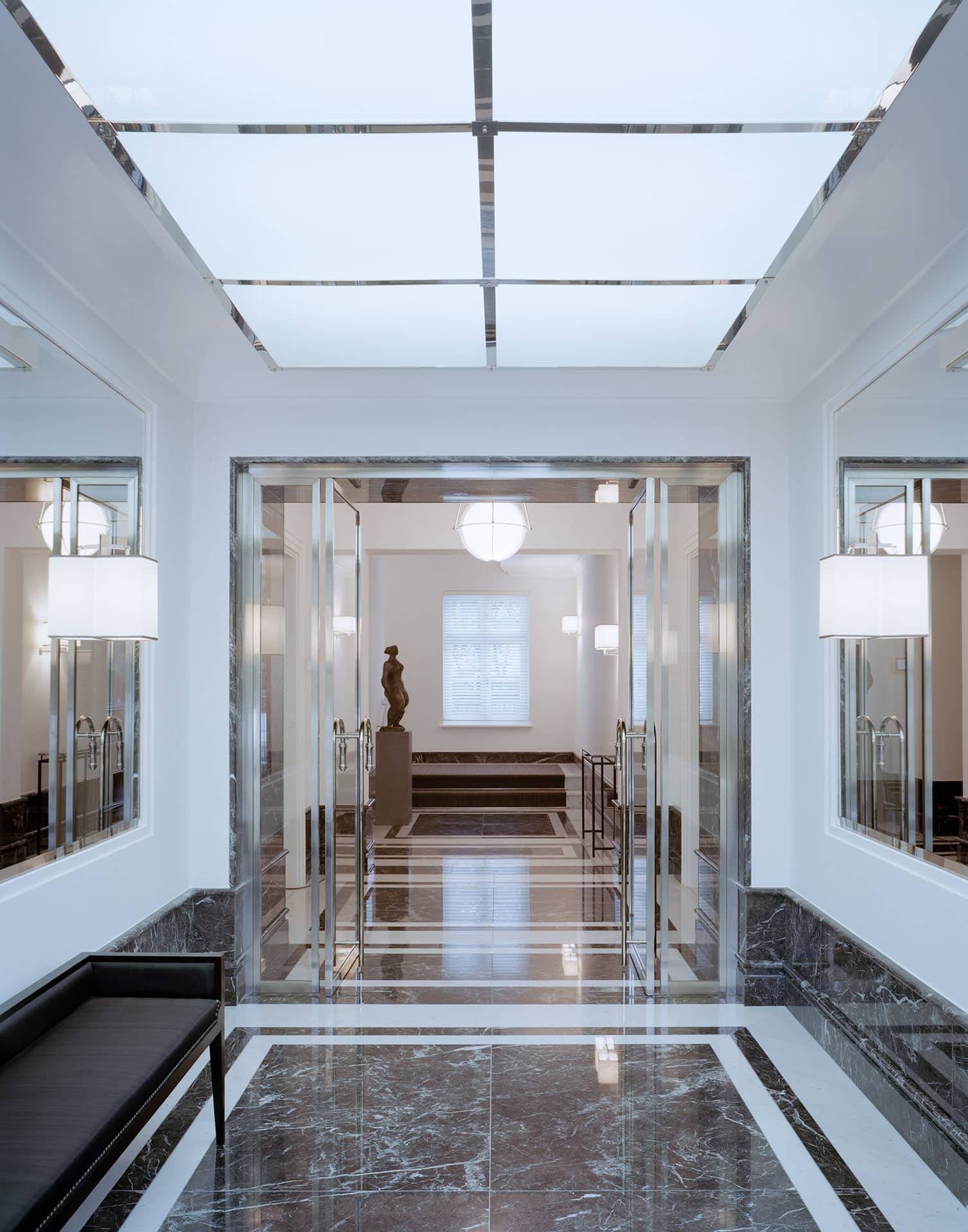 Duesseldorf-Duesseltal Tiergartenstrasse Hardenberg Entree