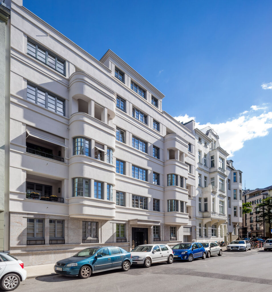 Dusseldorf-Pempelfort-Bonardstraße von der Seite