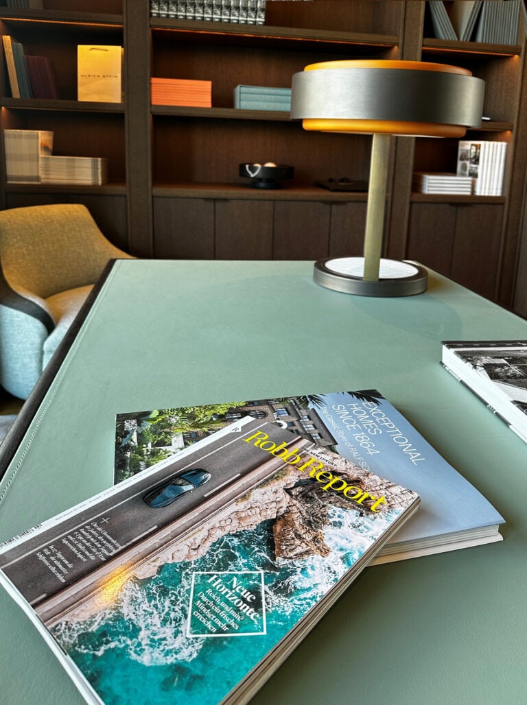 Berlin-Wilmersdorf-Emserstrasse-PH-RS-RobbReport-HatjeCantz-Salon-Schmitz