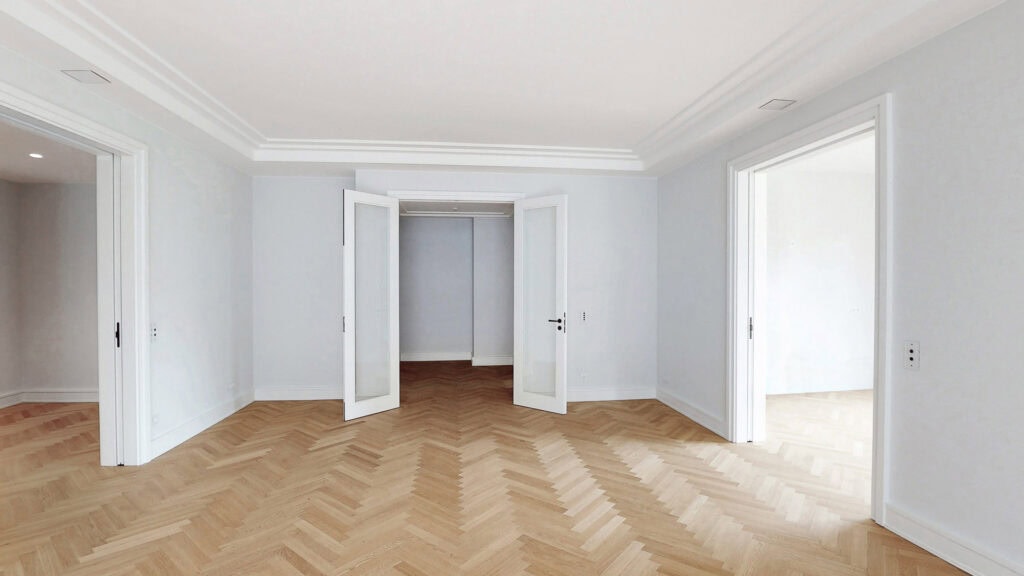 Blick zum Wohntrakt