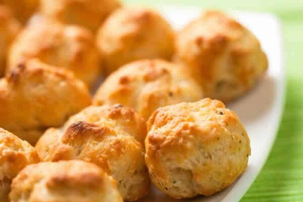 Gougères aux Lardons au Thermomix – Recette Apéritif Facile et Croustillante