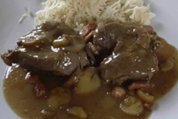 Joues de porc aux champignons au Thermomix : recette fondante