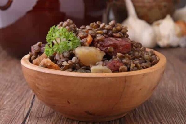 Saucisses aux lentilles et pommes de terre au Thermomix : recette facile