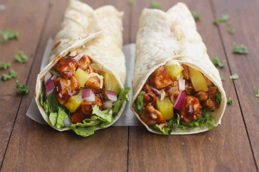 Wrap ou tortilla au poulet : recette fraîche et facile
