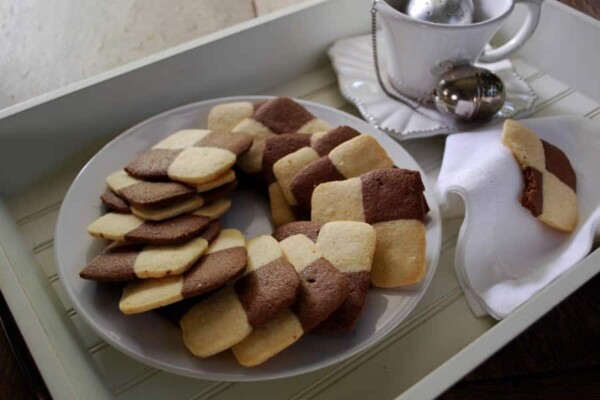Biscuits Damiers de Noël au Thermomix, bicolores et gourmands
