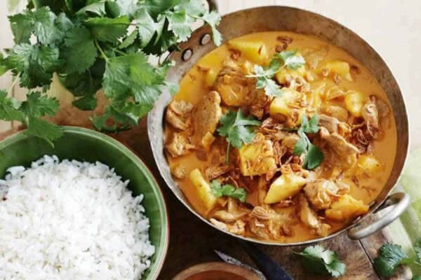 Curry de Porc au Lait de Coco au Thermomix (Recette Facile)