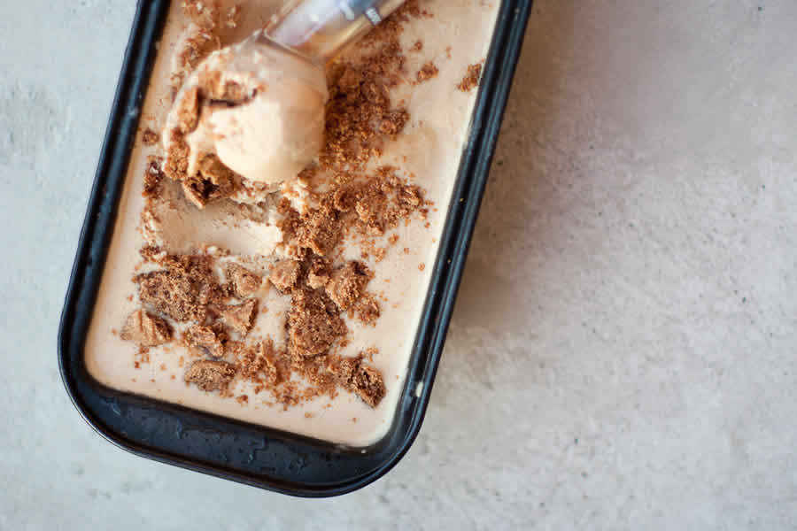 Glace aux Spéculoos au Thermomix – Recette Facile Sans Sorbetière