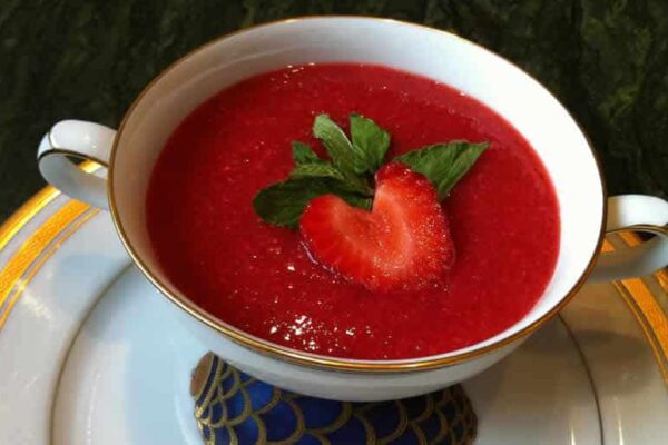 Soupe de Fraises à la Menthe au Thermomix (Dessert Frais et Facile)