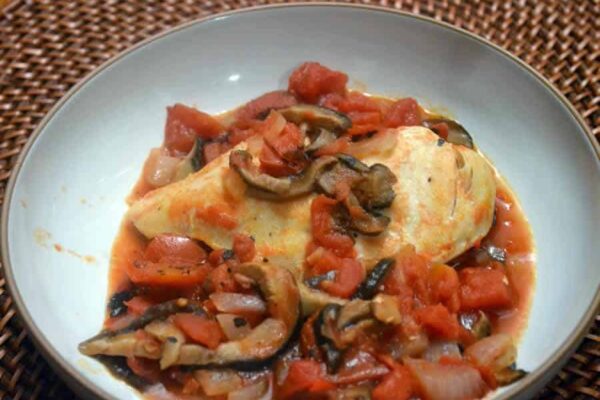 Blanc de Poulet Sauce Tomate et Champignons au Thermomix : Recette Facile