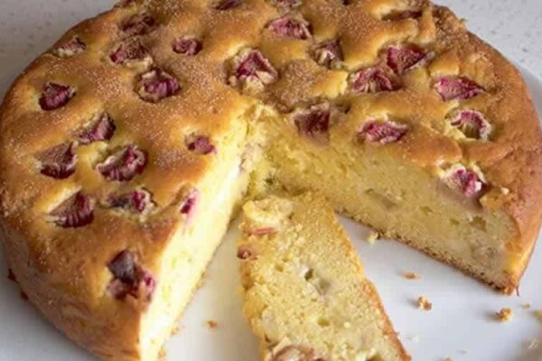 Moelleux à la rhubarbe au Thermomix
