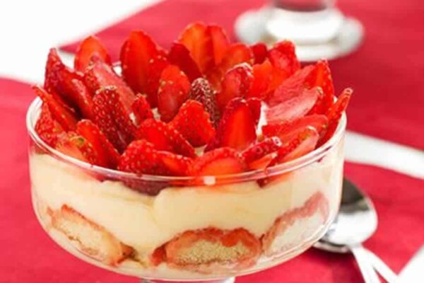 Tiramisu aux fraises et au chocolat blanc au Thermomix