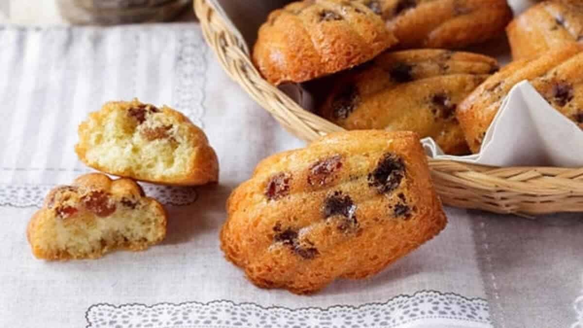 Madeleines aux raisins secs au Thermomix : Savoureuses et facile à préparer