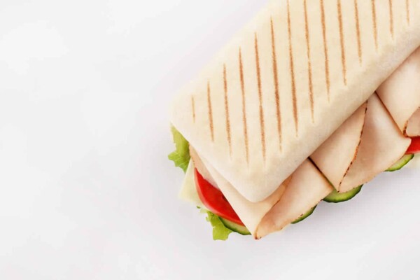 Pain Panini : Un pain italien à la fois moelleux et légèrement croustillant