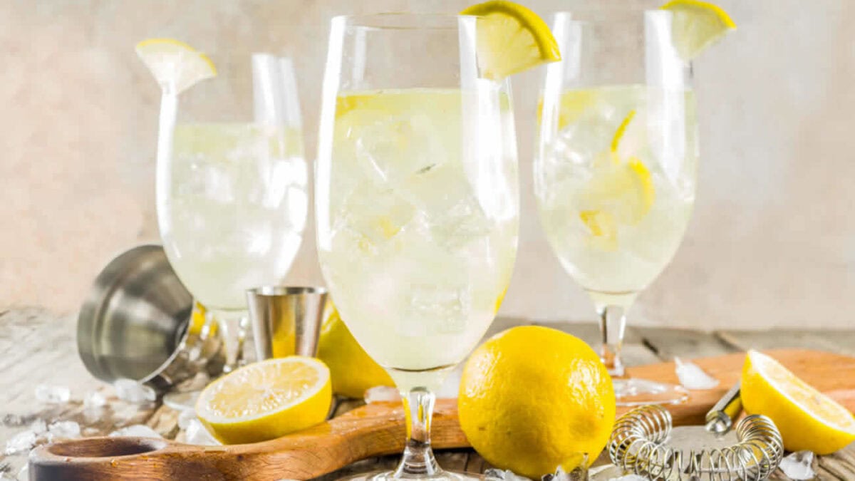 St-Germain Spritz : Le Cocktail Parisien Chic qui Réinvente l'Apéritif