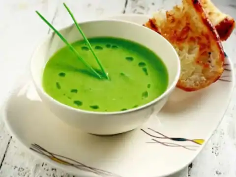 Soupe aux haricots verts et petits pois