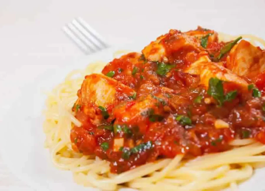blanc de poulet et sauce tomate au cookeo